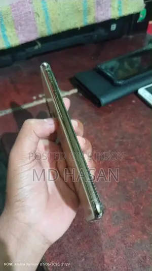 Apple iPhone XS Max ৬৪ জিবি সিলভার