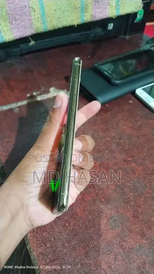 Apple iPhone XS Max ৬৪ জিবি সিলভার