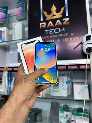 অ্যাপল আইফোন ১২ ১২৮ জিবি সাদা