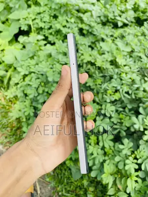 Vivo Y04 64 GB White