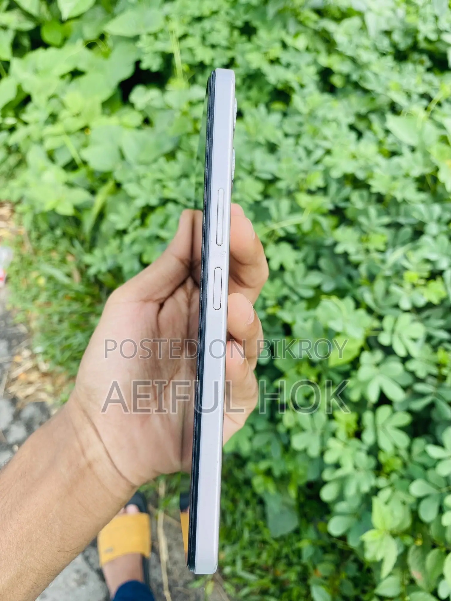 Vivo Y04 64 GB White