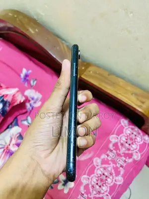 Apple iPhone XR 64 GB Black