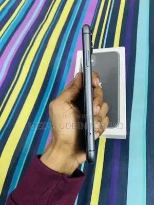 Apple iPhone 11 64 GB Black