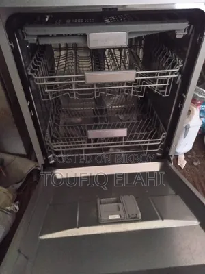 Free-standing Dishwasher