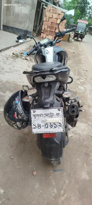TVS Apache 160 4V 2022 Black