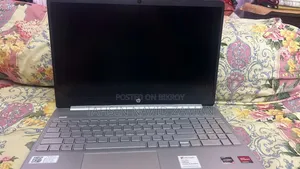 Laptop HP 15s 8GB AMD Ryzen 5 SSD 512GB
