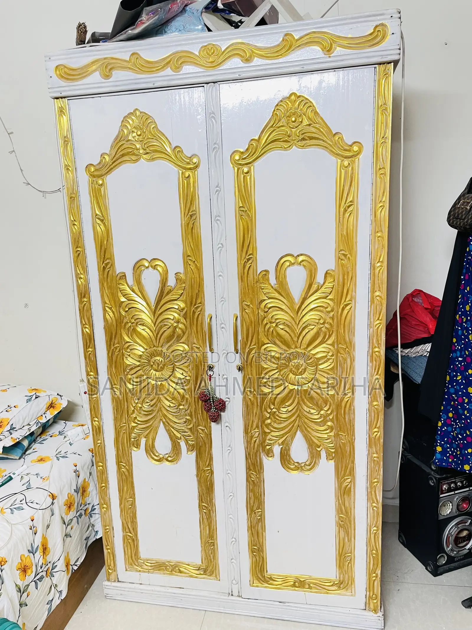 Almari and Bed Side Table