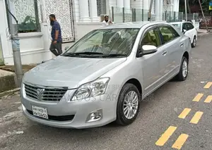 Toyota Premio 2.0 FWD 2013 Silver