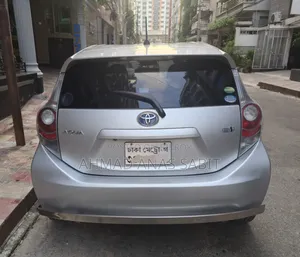 Toyota Aqua 2013 Silver