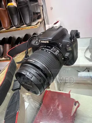 Canon Eos 100d DSLR Camera + 18-55mm Kit Lens + Charger + Backpack