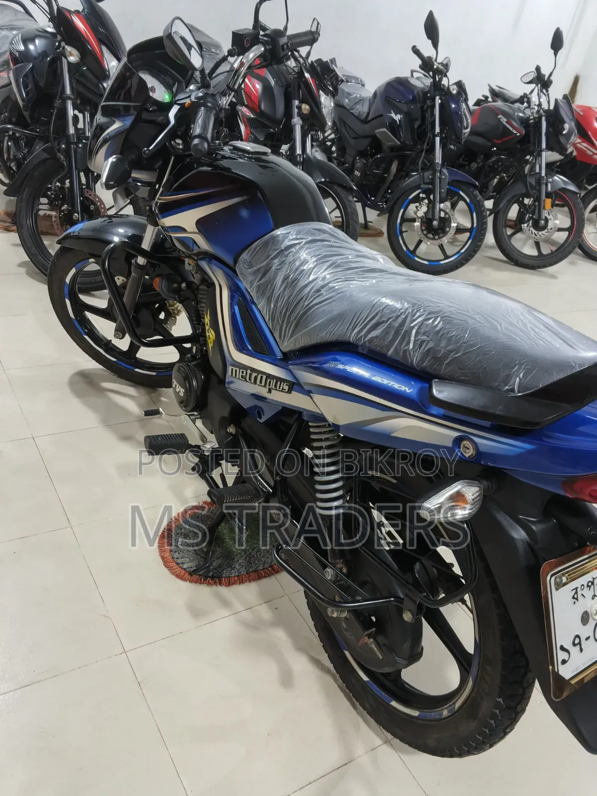 নতুন টিভিএস মেট্রো প্লাস ২০২৪ ব্ল্যাক