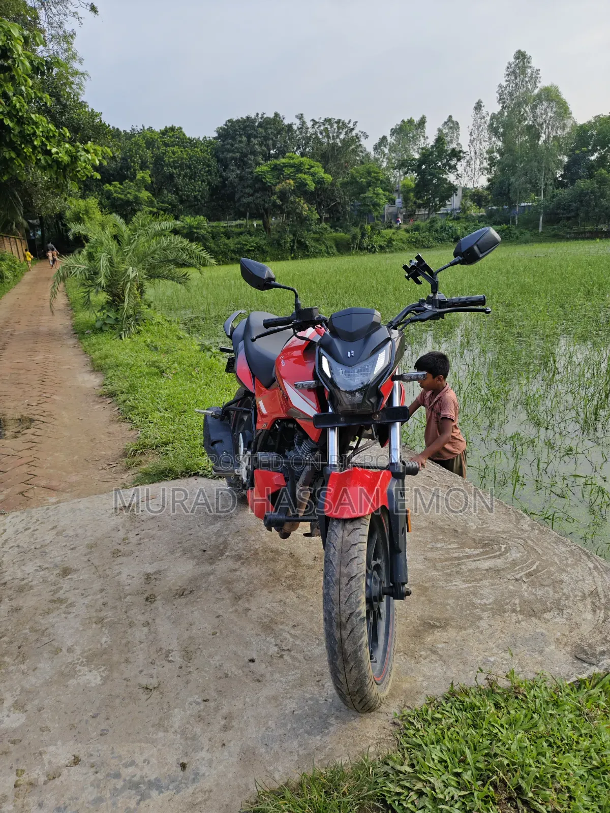 Hero Thriller 160R 2022 Red