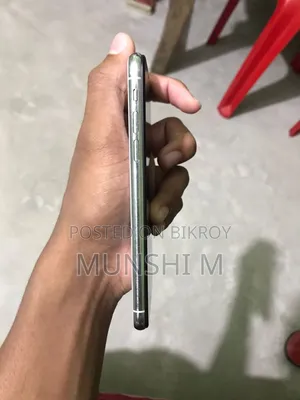 Apple iPhone X 64 GB White