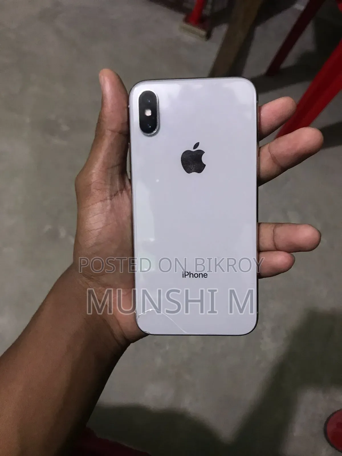 Apple iPhone X 64 GB White
