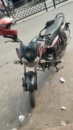 Bajaj Discover 100 2012 Black