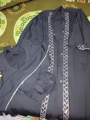 A good quality burqa will be sold. Dubai cherry fabric.