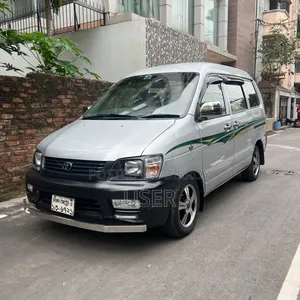 New Toyota Noah 2004 Silver