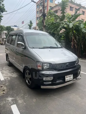 New Toyota Noah 2004 Silver