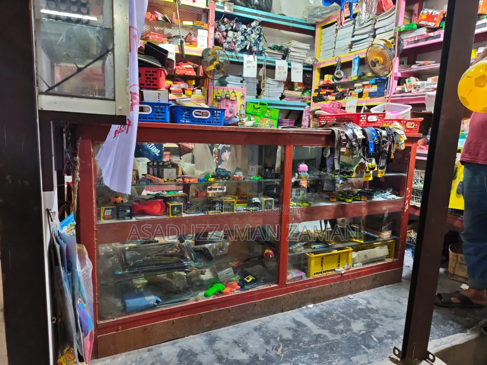 Shop Rack and Almirah for Sale