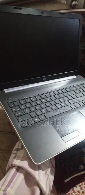 Laptop HP 15-Da3007nia 4GB Intel Core I3 HDD+SSD 1T