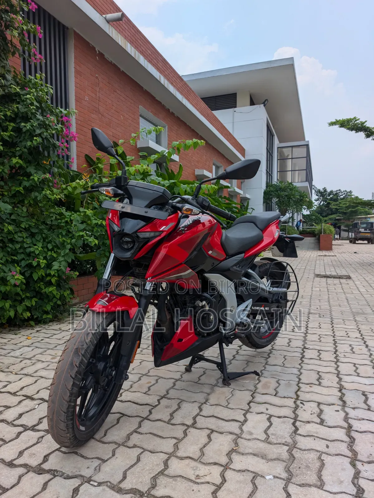 Bajaj Pulsar N160 2023 Red