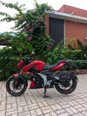 Bajaj Pulsar N160 2023 Red