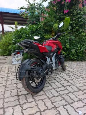 Bajaj Pulsar N160 2023 Red
