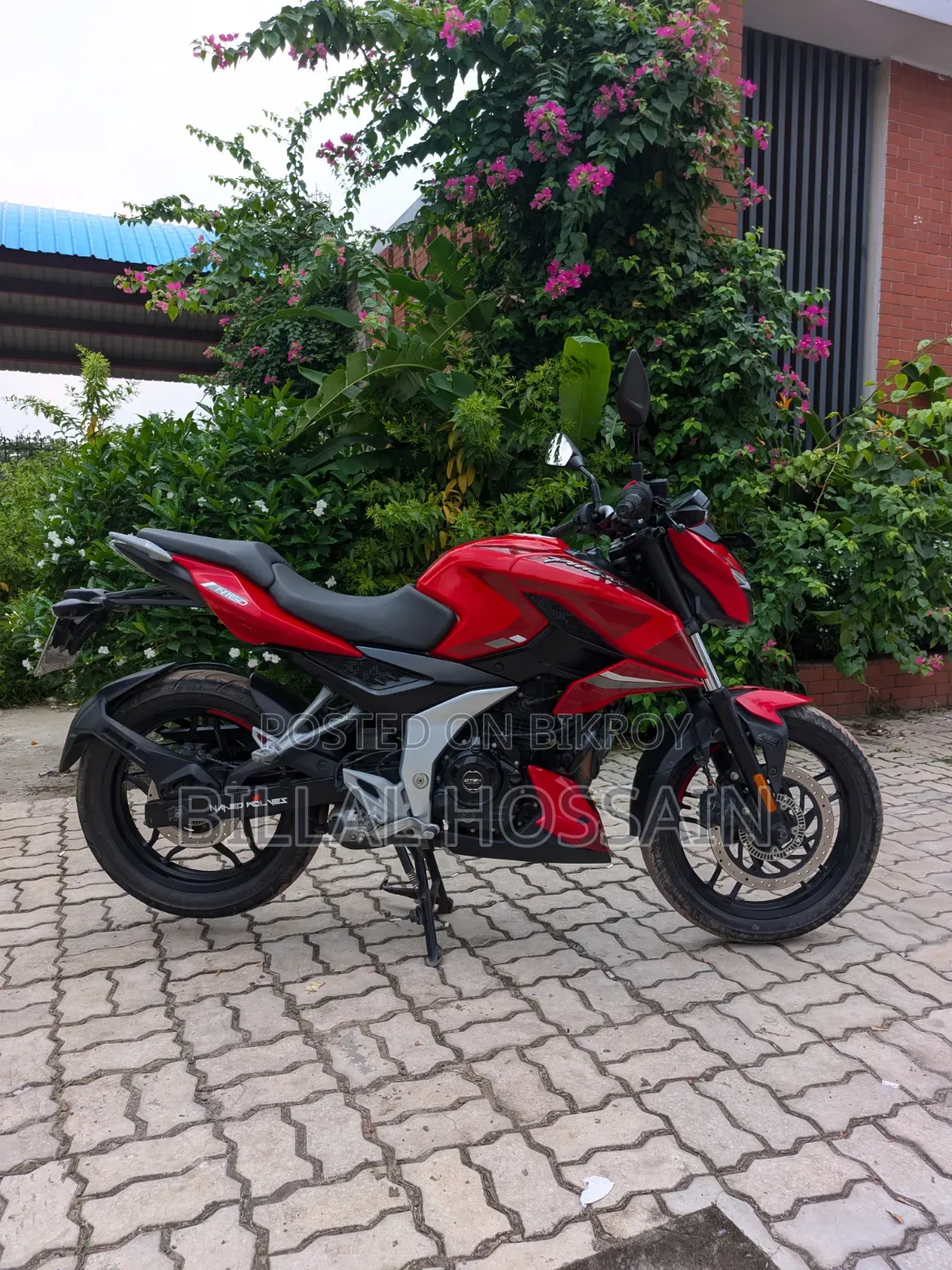 Bajaj Pulsar N160 2023 Red