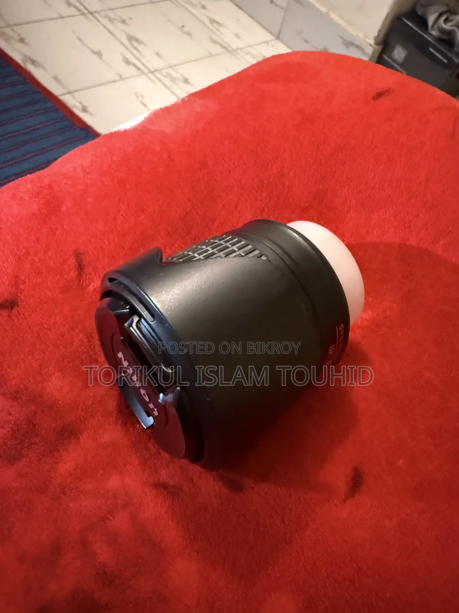Nikon AF-P DX NIKKOR 18-55mm with Hood f/3.5-5.6G VR Camera Lens