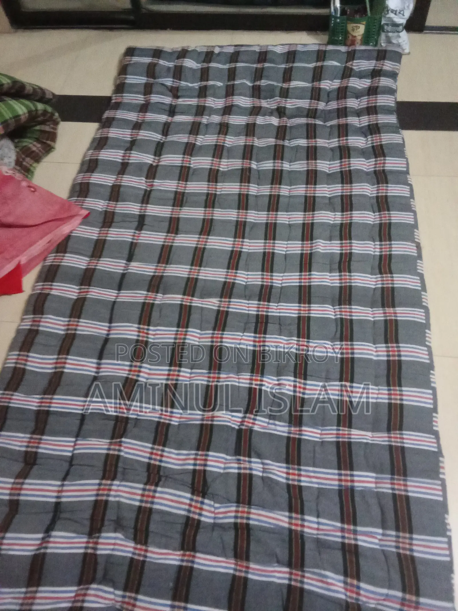 তোশক বিক্রি করতে চাই, বেশিদিন ব্যবহার করিনি, সিঙ্গেল তোশক