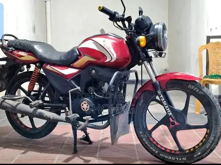 Mahindra Duro 2015 Red