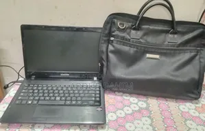 Laptop Samsung 4GB AMD Ryzen 5 HDD 500GB