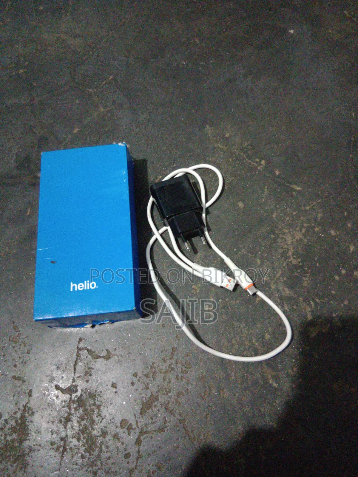 Helio 128 GB Gold