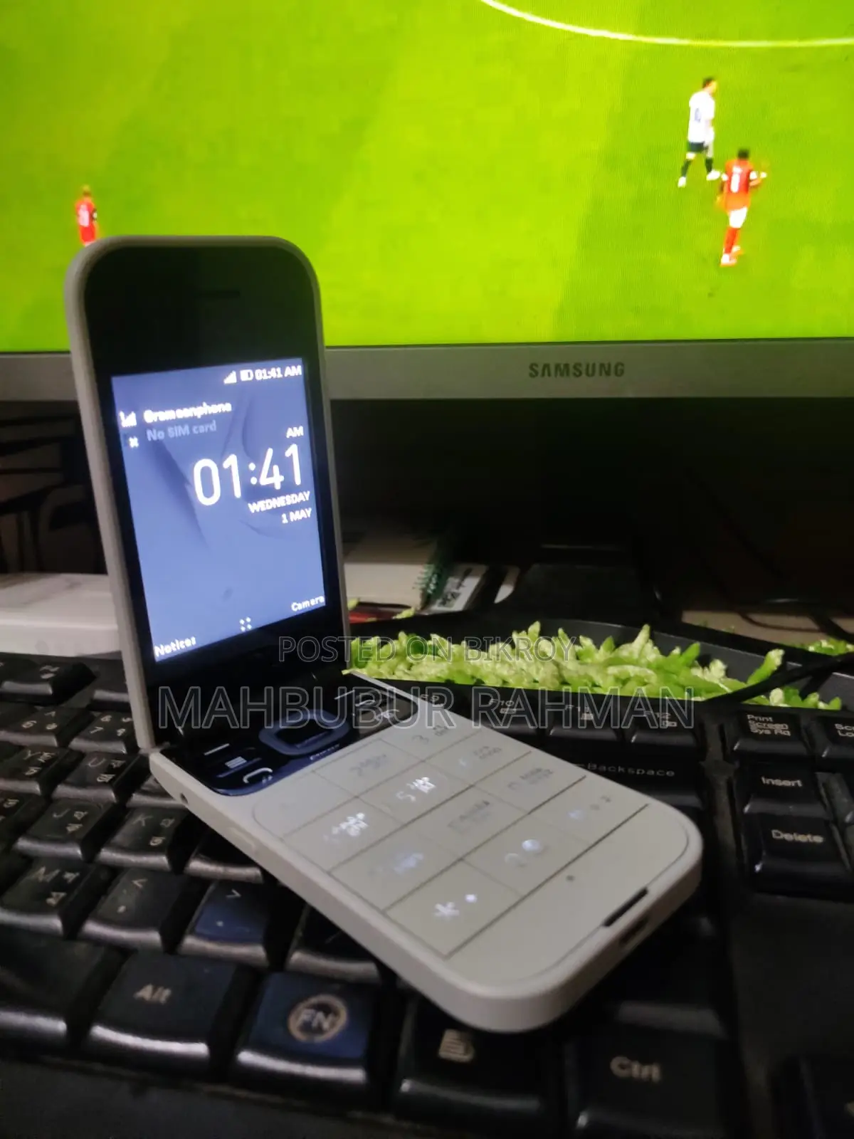 Nokia 2720 Flip 512 GB Gray