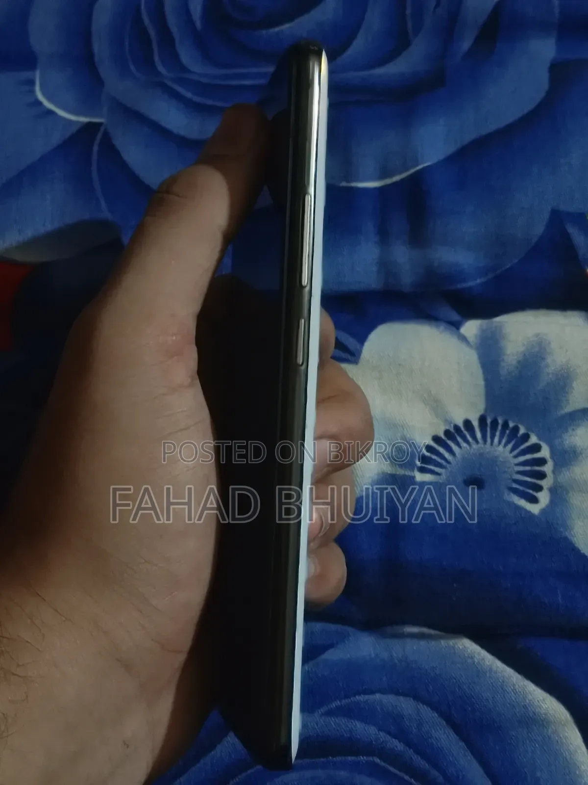 Vivo V19 128 GB White