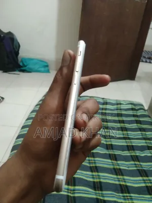 Apple iPhone 6s 64 GB Gold