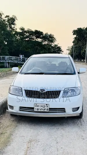 Toyota Corolla Sedan ২০০৪ পার্ল