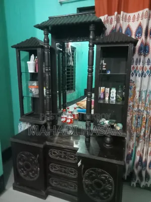 ড্রেসিং টেবিল