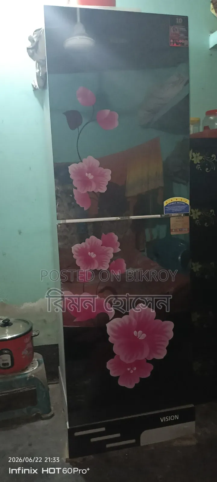 ২৬২ লিটার, ফুল ফ্রেশ কাগজপত্র ওকে মাত্র,১ বছর ব্যবহার