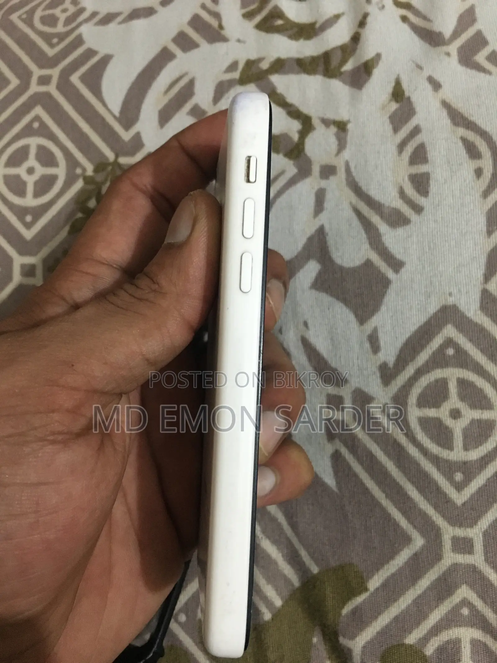 Apple iPhone 5s 32 GB White