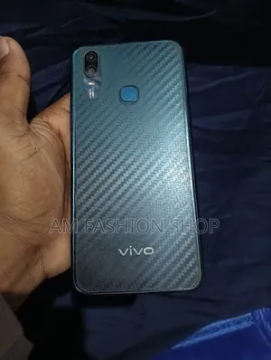 Vivo Y11 32 GB Blue