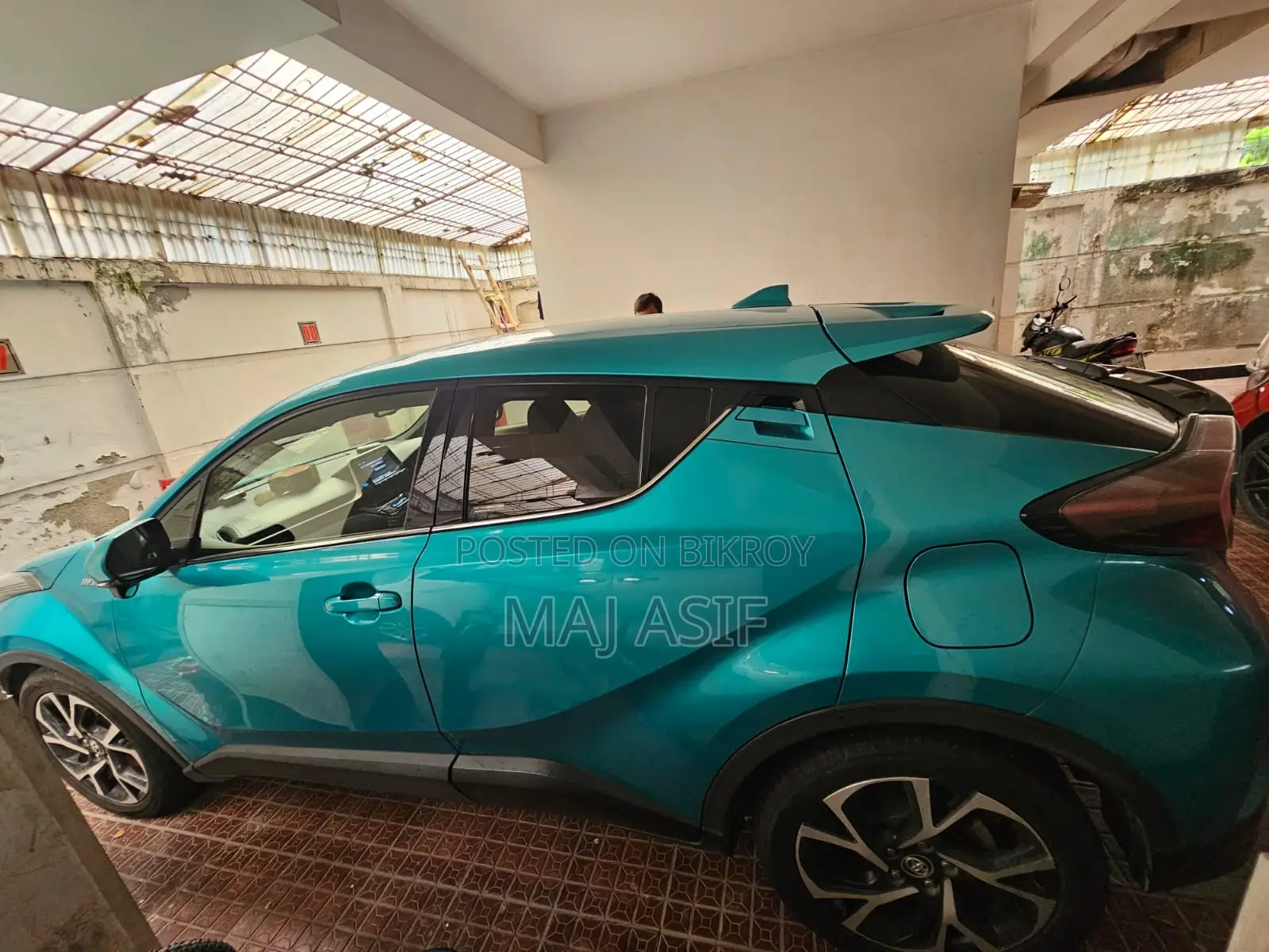 Toyota C-HR 2017 Green