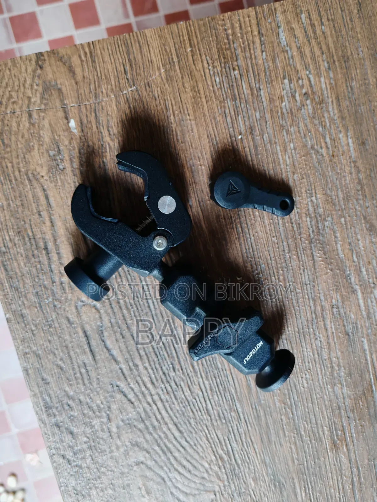 Moto Wolf Handlebars Mount