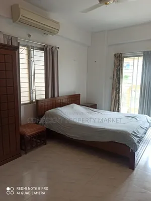 গুলশানে ভাড়ার জন্য ফার্নিশড ৩ বেডরুমের অ্যাপার্টমেন্ট
