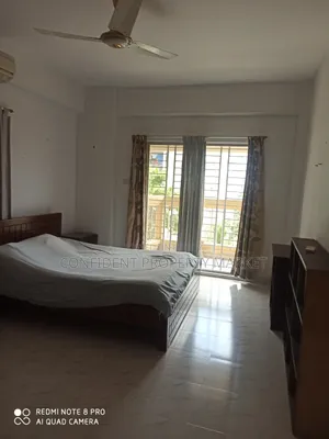 গুলশানে ভাড়ার জন্য ফার্নিশড ৩ বেডরুমের অ্যাপার্টমেন্ট