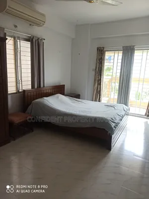 গুলশানে ভাড়ার জন্য ফার্নিশড ৩ বেডরুমের অ্যাপার্টমেন্ট
