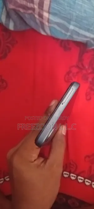 New Vivo Y17s 128 GB