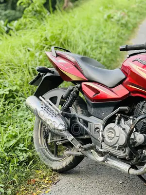 New Bajaj Pulsar 150 2016 Red
