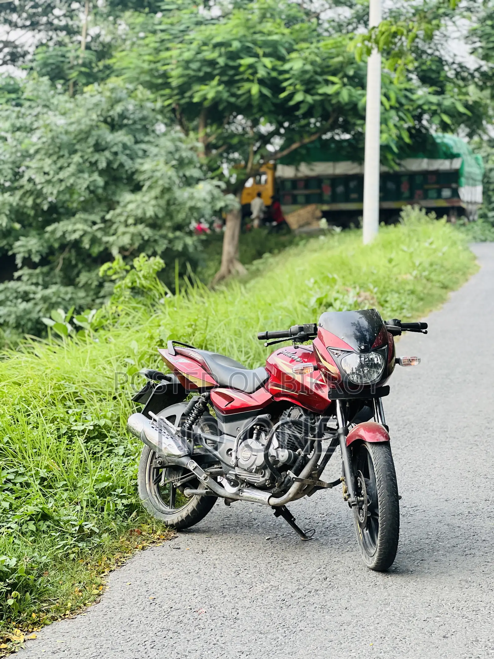 New Bajaj Pulsar 150 2016 Red