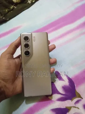 Tecno Camon 40 Pro 4G 256 GB Silver